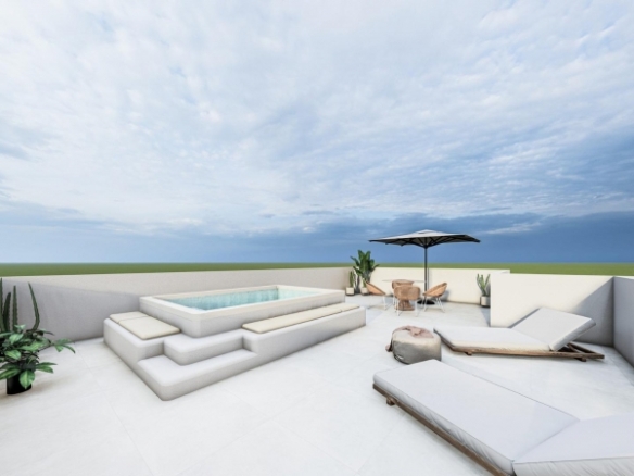 Bungalow de planta alta de 2 dormitorios con solarium y piscina privada cerca de la playa en San Pedro del Pinatar