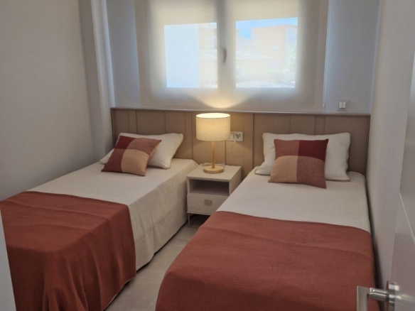 Ático en venta con piscina en playa l’Estanyo Denia