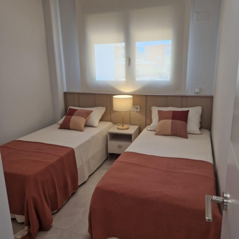 Ático en venta con piscina en playa l’Estanyo Denia
