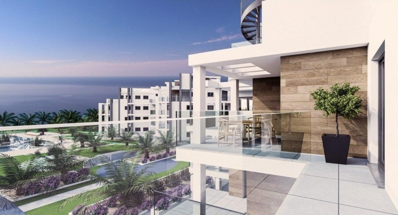 Ático en venta con piscina en playa l’Estanyo Denia
