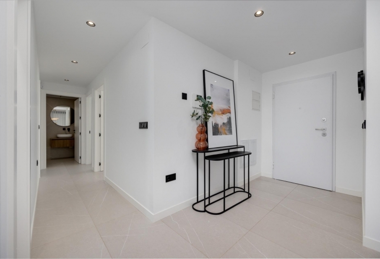 Villas de obra nueva en venta con piscina Torrevieja