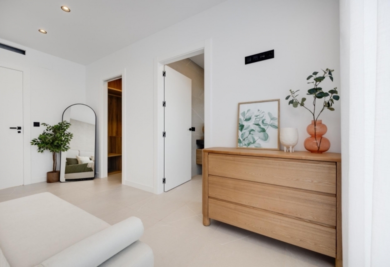 Villas de obra nueva en venta con piscina Torrevieja