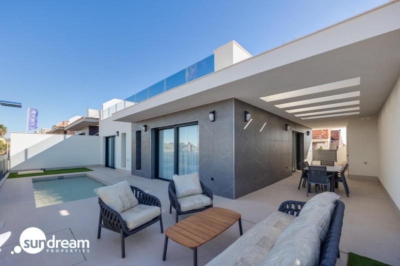 g_39380-14-30 Villas de obra nueva en venta con piscina Torrevieja