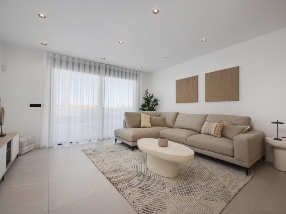 Villas de obra nueva en venta con piscina Torrevieja