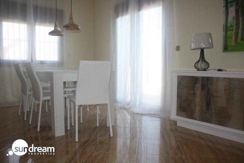 Fantástico Chalet Estilo Mediterráneo en Los Altos de Torrevieja con 3 Dormitorios y 4 Baños