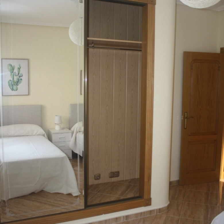 Fantástico Chalet Estilo Mediterráneo en Los Altos de Torrevieja con 3 Dormitorios y 4 Baños