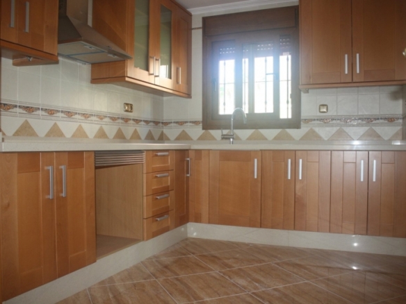 Fantástico Chalet Estilo Mediterráneo en Los Altos de Torrevieja con 3 Dormitorios y 4 Baños