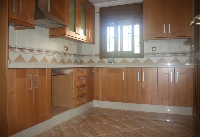 Fantástico Chalet Estilo Mediterráneo en Los Altos de Torrevieja con 3 Dormitorios y 4 Baños
