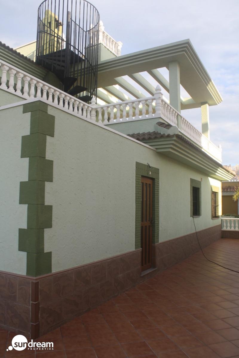 g_39471-3-24 Fantástico Chalet Estilo Mediterráneo en Los Altos de Torrevieja con 3 Dormitorios y 4 Baños