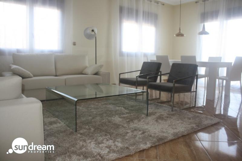 g_39471-3-9 Fantástico Chalet Estilo Mediterráneo en Los Altos de Torrevieja con 3 Dormitorios y 4 Baños