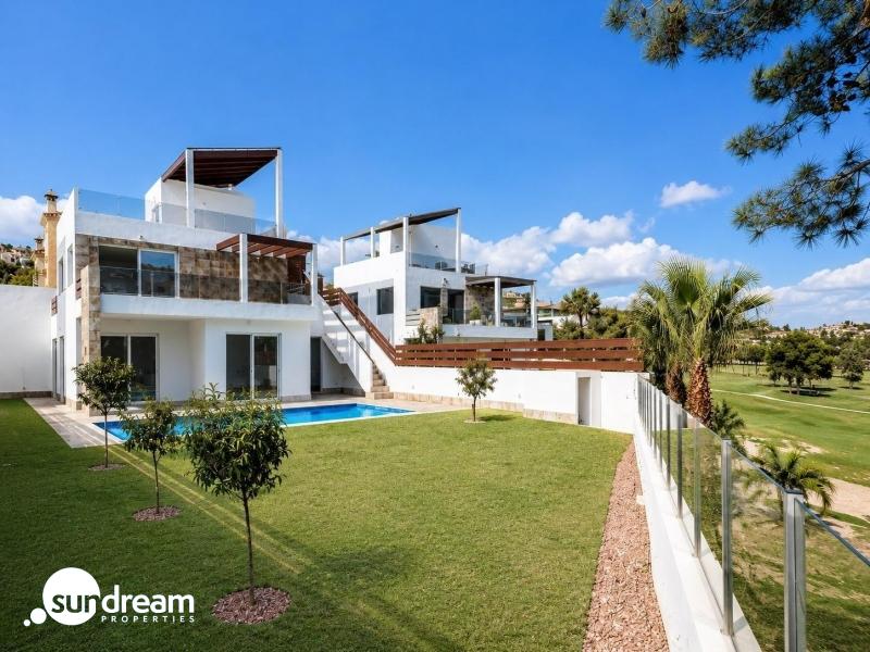 g_39475-19-1 La Marquesa Golf – Villas en Primera Linea con 4 Dormitorios y 4 Baños.