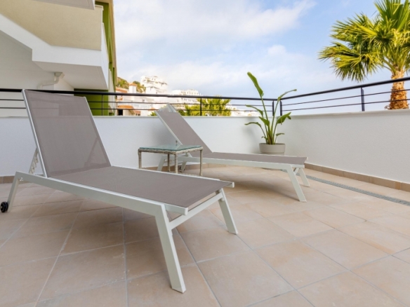 MAGNIFICO ATICO CON SOLARIUM PRIVADO Y VISTAS AL MAR  EN XERESA DEL MONTE(GANDIA).