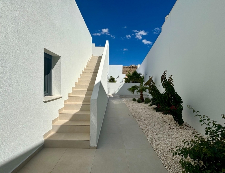 VILLA DE UNA PLANTA, TOTALMENTE PERSONALIZABLE EN CIUDAD QUESADA
