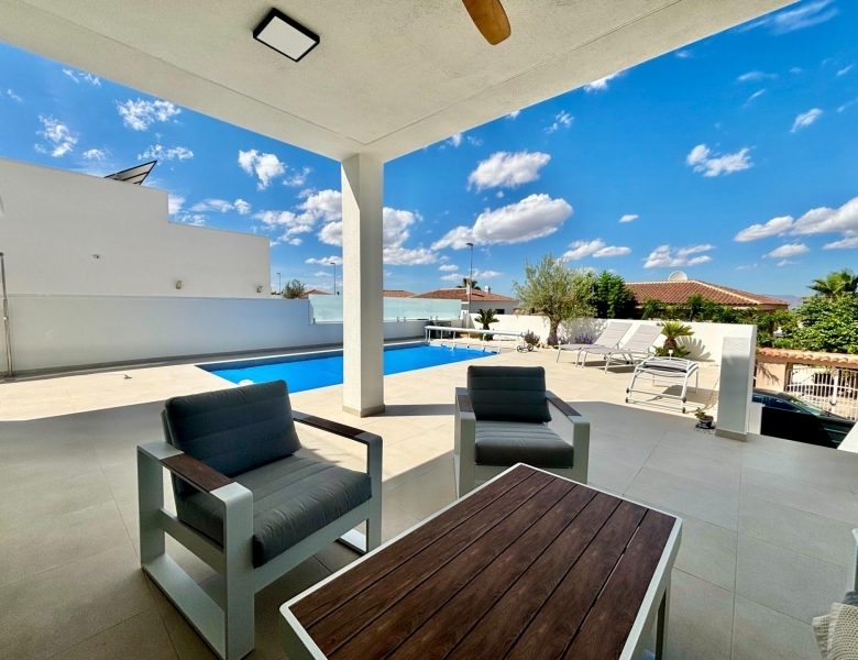 VILLA DE UNA PLANTA, TOTALMENTE PERSONALIZABLE EN CIUDAD QUESADA