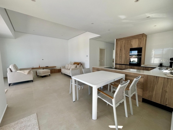 VILLA DE UNA PLANTA, TOTALMENTE PERSONALIZABLE EN CIUDAD QUESADA