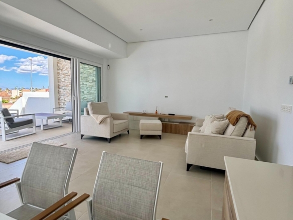 VILLA DE UNA PLANTA, TOTALMENTE PERSONALIZABLE EN CIUDAD QUESADA
