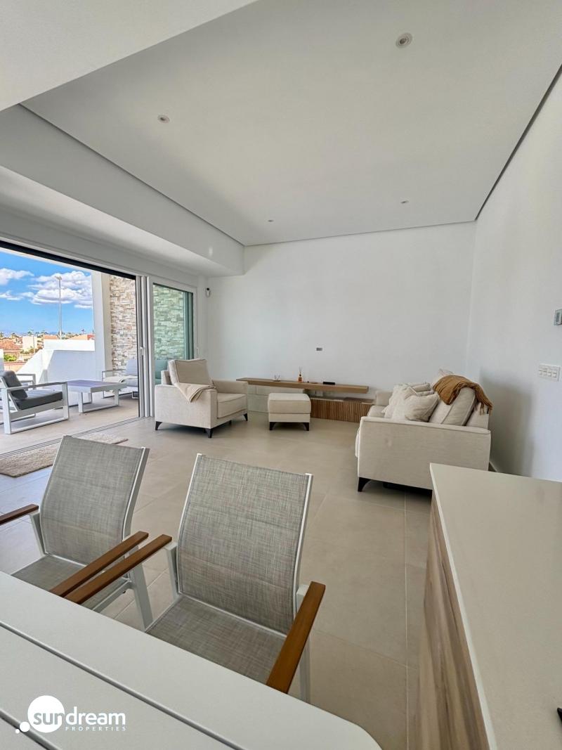 VILLA DE UNA PLANTA, TOTALMENTE PERSONALIZABLE EN CIUDAD QUESADA