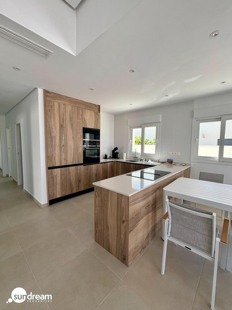 VILLA DE UNA PLANTA, TOTALMENTE PERSONALIZABLE EN CIUDAD QUESADA