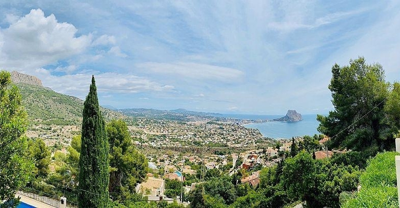 VILLA EXCLUSIVA CON VISTAS ESPECTACULARES EN CALPE