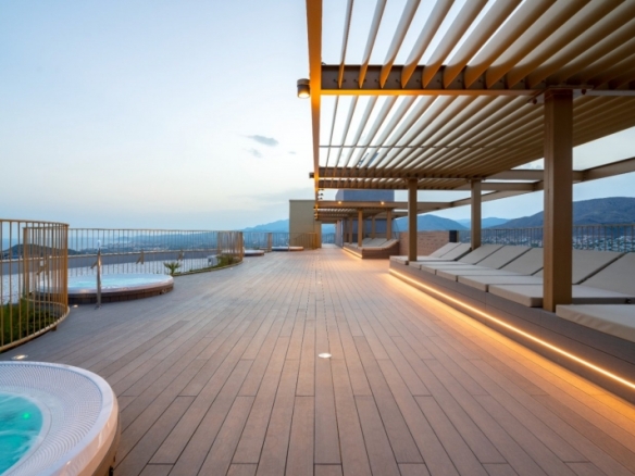 ESTUPENDO APARTAMENTO DE 2 DORMITORIOS EN EDIFICIO ICONICO  CON VISTAS ESPECTACULARES(BENIDORM).