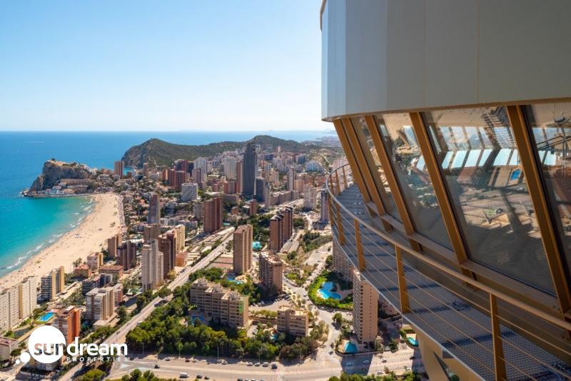 g_39553-15-35 ESTUPENDO APARTAMENTO DE 2 DORMITORIOS EN EDIFICIO ICONICO CON VISTAS ESPECTACULARES(BENIDORM).