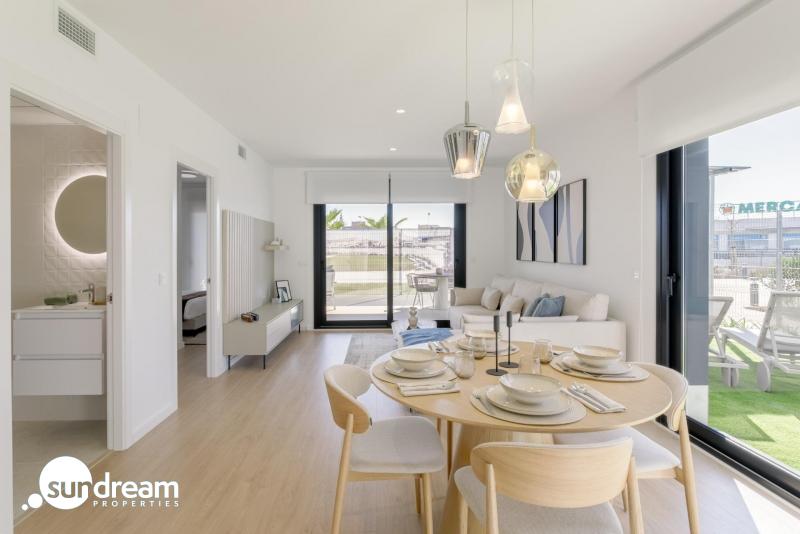 APARTAMENTO DE 2 DORM. EN PLANTA BAJA DE NUEVA CONSTRUCCIÓN EN TORREVIEJA A SOLO 700M DE LA PLAYA