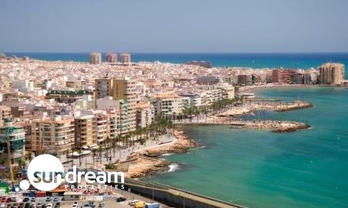 FANTASTICAS VILLAS DE OBRA NUEVA EN TORREVIEJA.