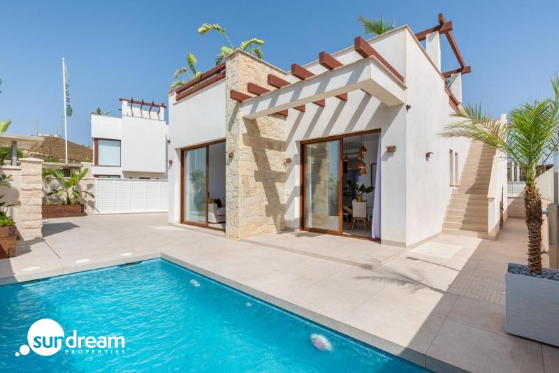 ESTUPENDA VILLA DE 3 DORM. DE NUEVA CONSTRUCCIÓN EN VERA, ALMERIA