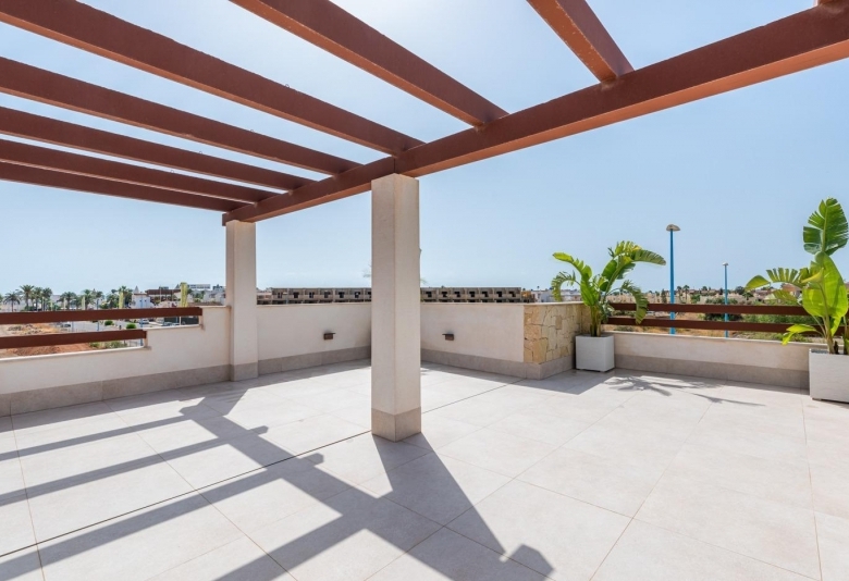 ESTUPENDA VILLA DE 3 DORM. DE NUEVA CONSTRUCCIÓN EN VERA, ALMERIA
