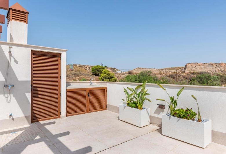 ESTUPENDA VILLA DE 3 DORM. DE NUEVA CONSTRUCCIÓN EN VERA, ALMERIA