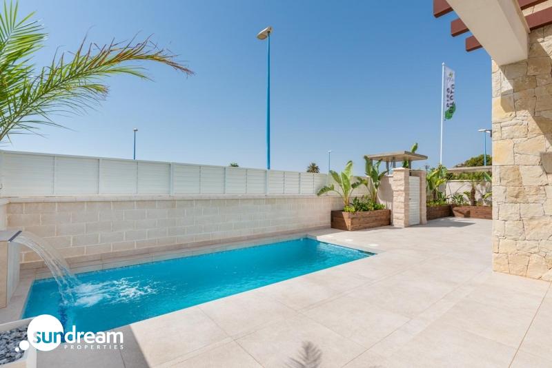 ESTUPENDA VILLA DE 3 DORM. DE NUEVA CONSTRUCCIÓN EN VERA, ALMERIA