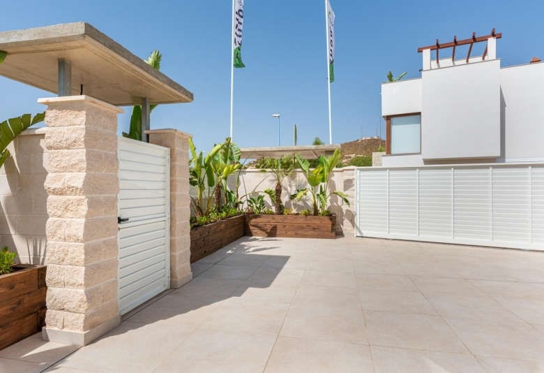 ESTUPENDA VILLA DE 3 DORM. DE NUEVA CONSTRUCCIÓN EN VERA, ALMERIA
