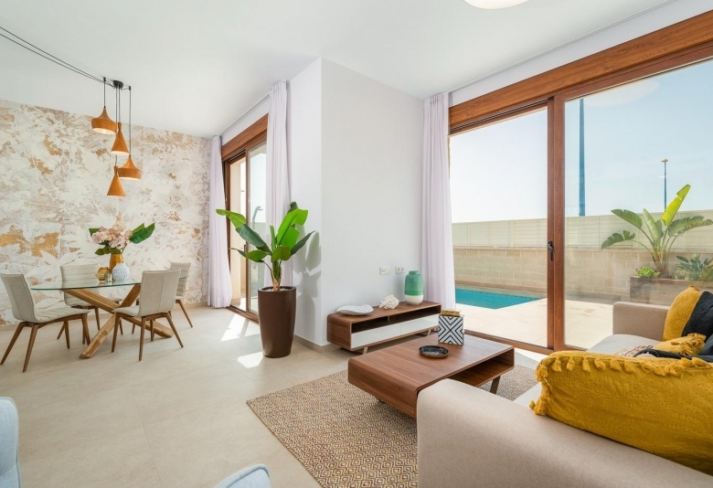 ESTUPENDA VILLA DE 3 DORM. DE NUEVA CONSTRUCCIÓN EN VERA, ALMERIA