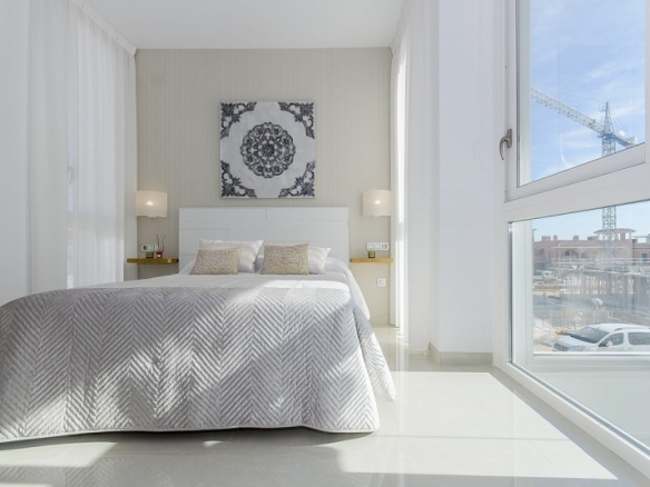 PRECIOSA VILLA MODERNA DE 3 DORM. DE NUEVA CONSTRUCCIÓN EN VERA, ALMERIA