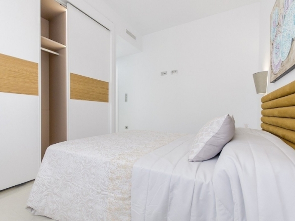 PRECIOSA VILLA MODERNA DE 3 DORM. DE NUEVA CONSTRUCCIÓN EN VERA, ALMERIA