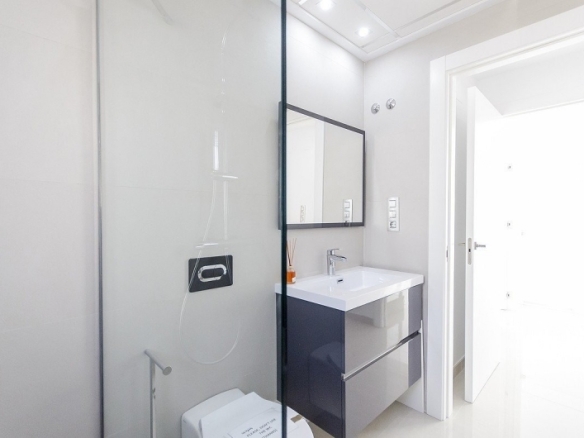 PRECIOSA VILLA MODERNA DE 3 DORM. DE NUEVA CONSTRUCCIÓN EN VERA, ALMERIA