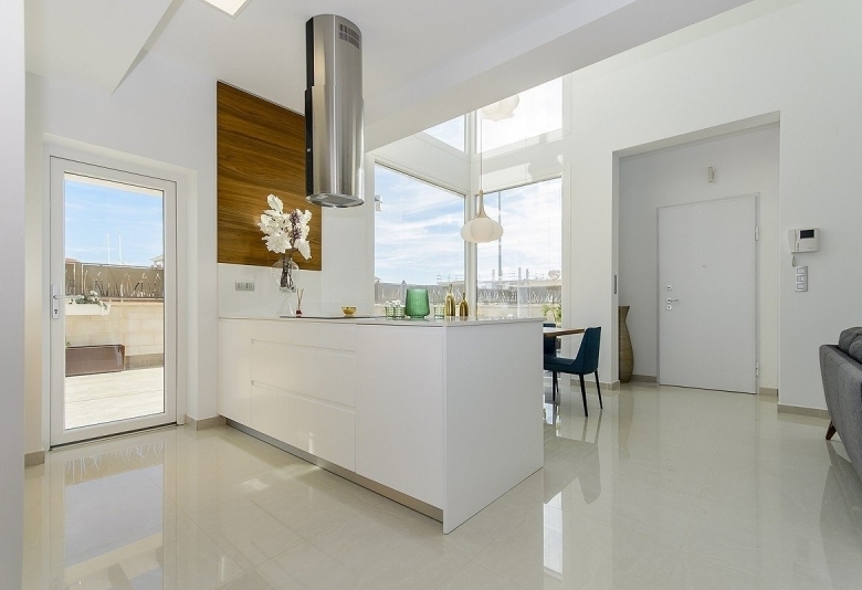 PRECIOSA VILLA MODERNA DE 3 DORM. DE NUEVA CONSTRUCCIÓN EN VERA, ALMERIA
