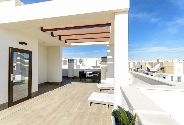 PRECIOSA VILLA MODERNA DE 3 DORM. DE NUEVA CONSTRUCCIÓN EN VERA, ALMERIA