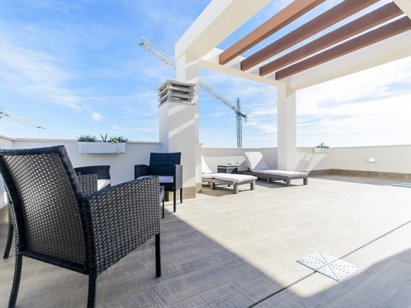 PRECIOSA VILLA MODERNA DE 3 DORM. DE NUEVA CONSTRUCCIÓN EN VERA, ALMERIA