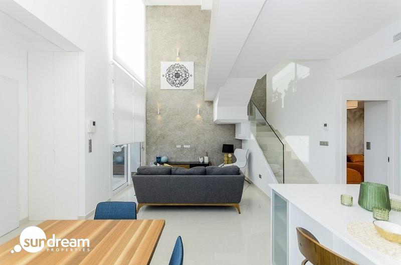 PRECIOSA VILLA MODERNA DE 3 DORM. DE NUEVA CONSTRUCCIÓN EN VERA, ALMERIA