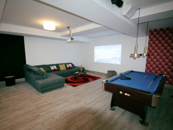 PRECIOSA VILLA MODERNA DE 3 DORM. DE NUEVA CONSTRUCCIÓN EN VERA, ALMERIA