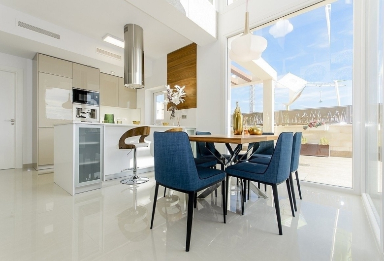 PRECIOSA VILLA MODERNA DE 3 DORM. DE NUEVA CONSTRUCCIÓN EN VERA, ALMERIA