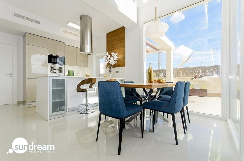 PRECIOSA VILLA MODERNA DE 3 DORM. DE NUEVA CONSTRUCCIÓN EN VERA, ALMERIA