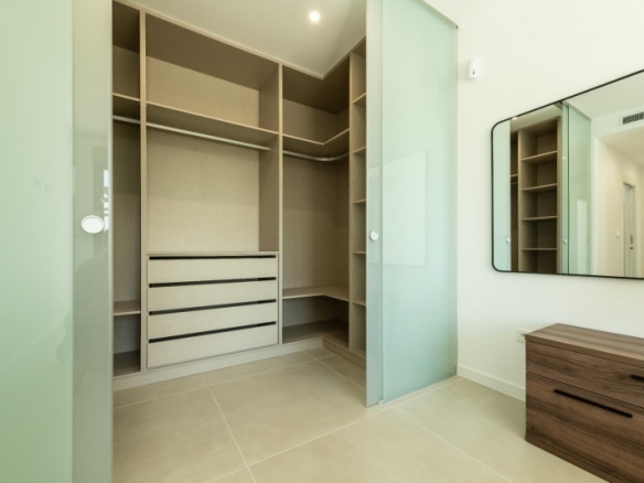 EXCLUSIVA VILLA MODERNA DE NUEVA CONSTRUCCIÓN EN PINAR DE CAMPOVERDE