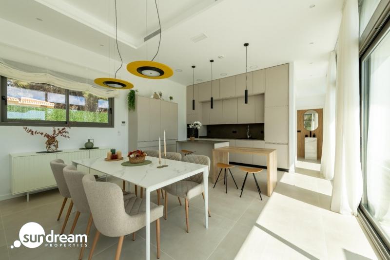 g_39713-8-4 EXCLUSIVA VILLA MODERNA DE NUEVA CONSTRUCCIÓN EN PINAR DE CAMPOVERDE