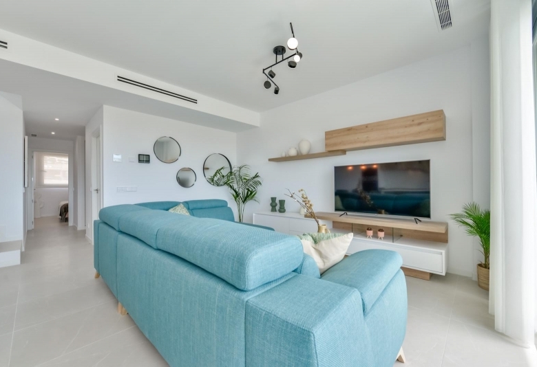 FABULOSO ÁTICO EN RESIDENCIAL DE LUJO CON VISTAS AL MAR EN FINESTRAT.