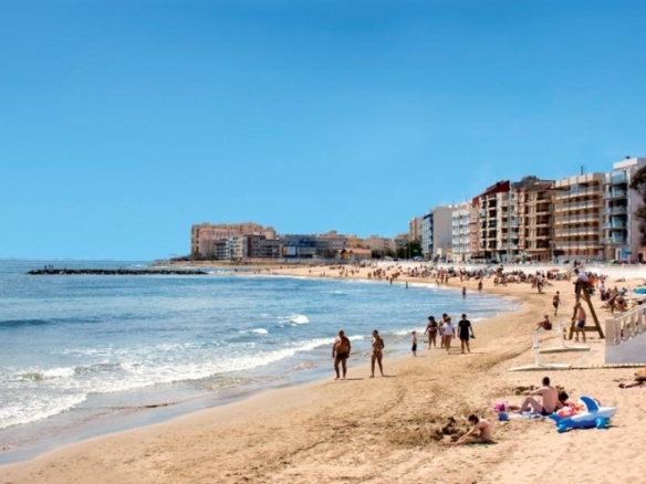 APARTAMENTO DE NUEVA CONSTRUCCIÓN EN TORREVIEJA