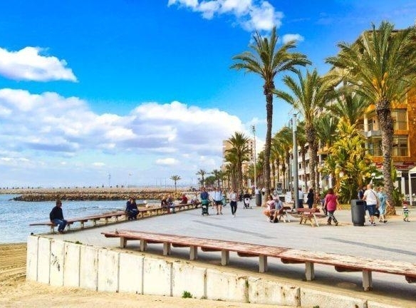 APARTAMENTO DE NUEVA CONSTRUCCIÓN EN TORREVIEJA