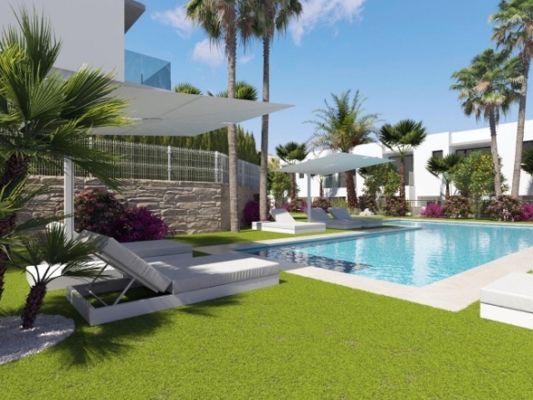 BONITOS ADOSADOS DE NUEVA CONSTRUCCIÓN EN FINESTRAT