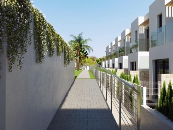 BONITOS ADOSADOS DE NUEVA CONSTRUCCIÓN EN FINESTRAT